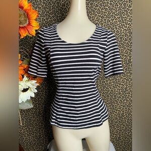 🦋B2G1🦋H&M Black/Cream Striped Zipper Back Top | X-SMALL |